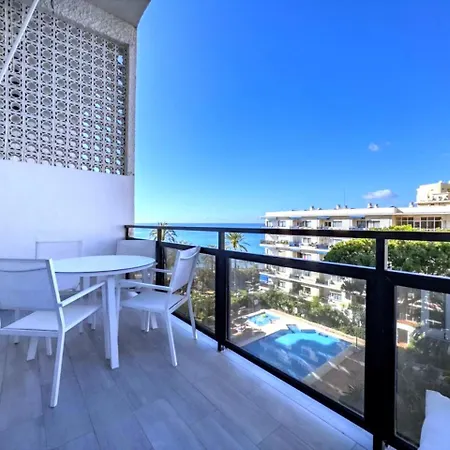 Skol 304 A - 2 Bedroom Duplex Center First Line *