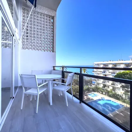 Апартаменти Skol 304 A - 2 Bedroom Duplex Center First Line