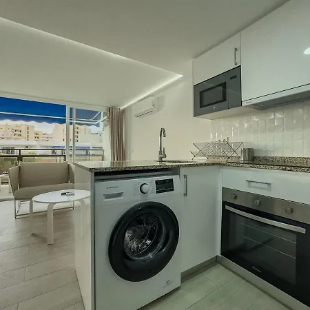 Skol 304 A - 2 Bedroom Duplex Center First Line *